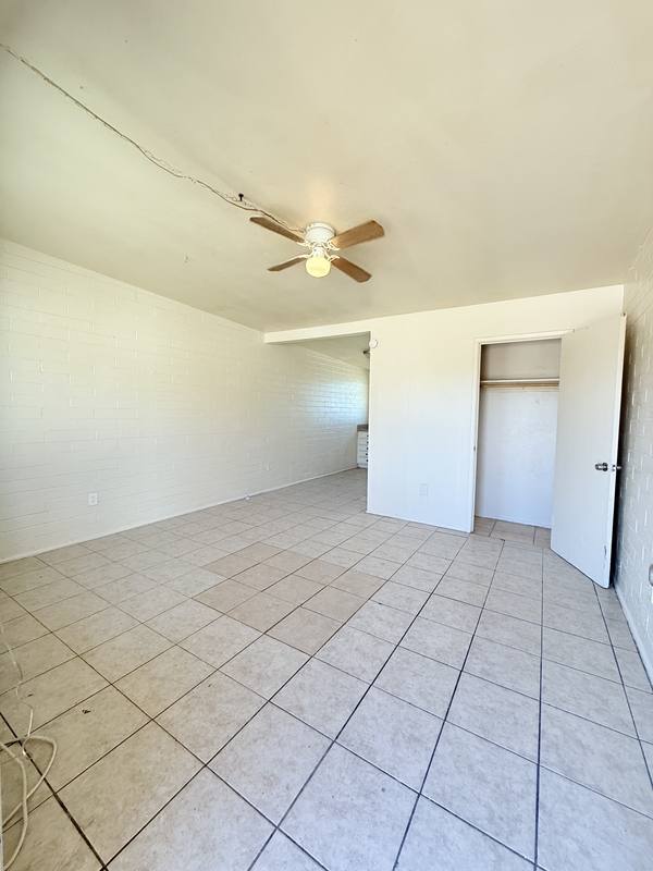 Apartment for rent at 240 W Sahuaro St #12, Tucson, AZ 85705