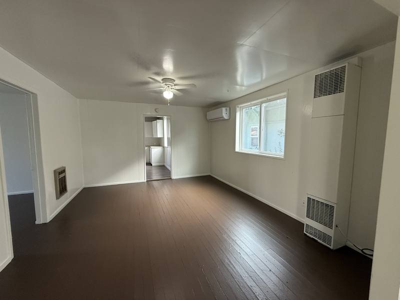 Apartment for rent at 328 SE Lane Ave, Roseburg, OR 97470
