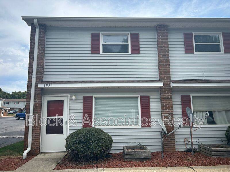 Townhouse for rent at 1031 Salisbury St #A, Kernersville, NC 27284