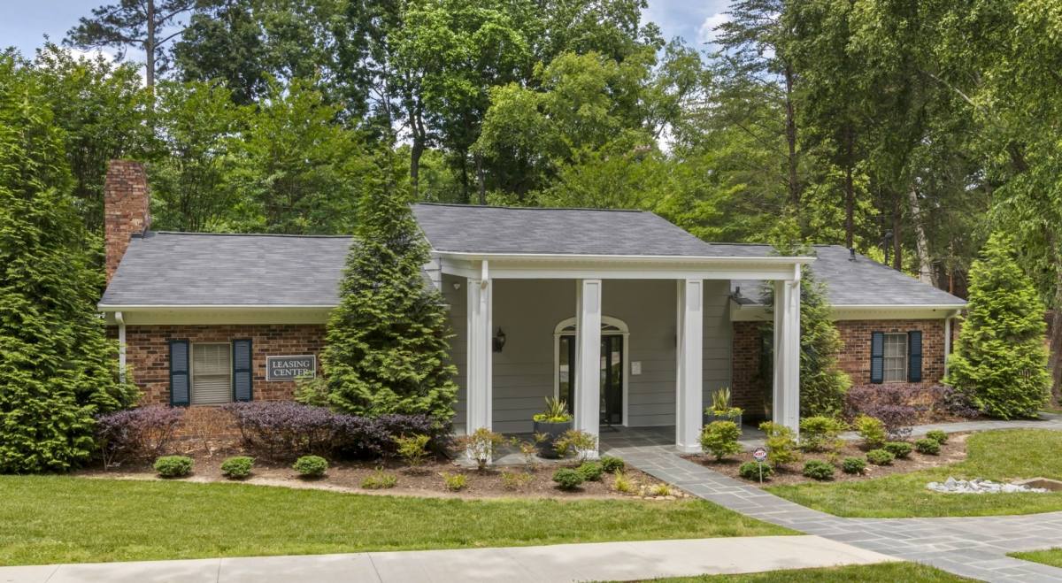 Townhouse for rent at 2609 Charlestown Dr, Atlanta, GA 30337