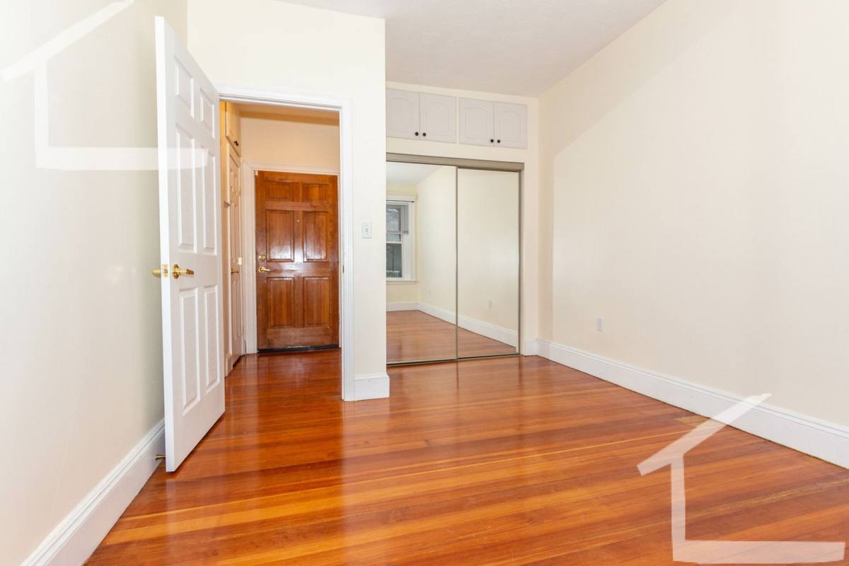 Apartment for rent at 191 Winthrop Rd #6A, Brookline, MA 02446