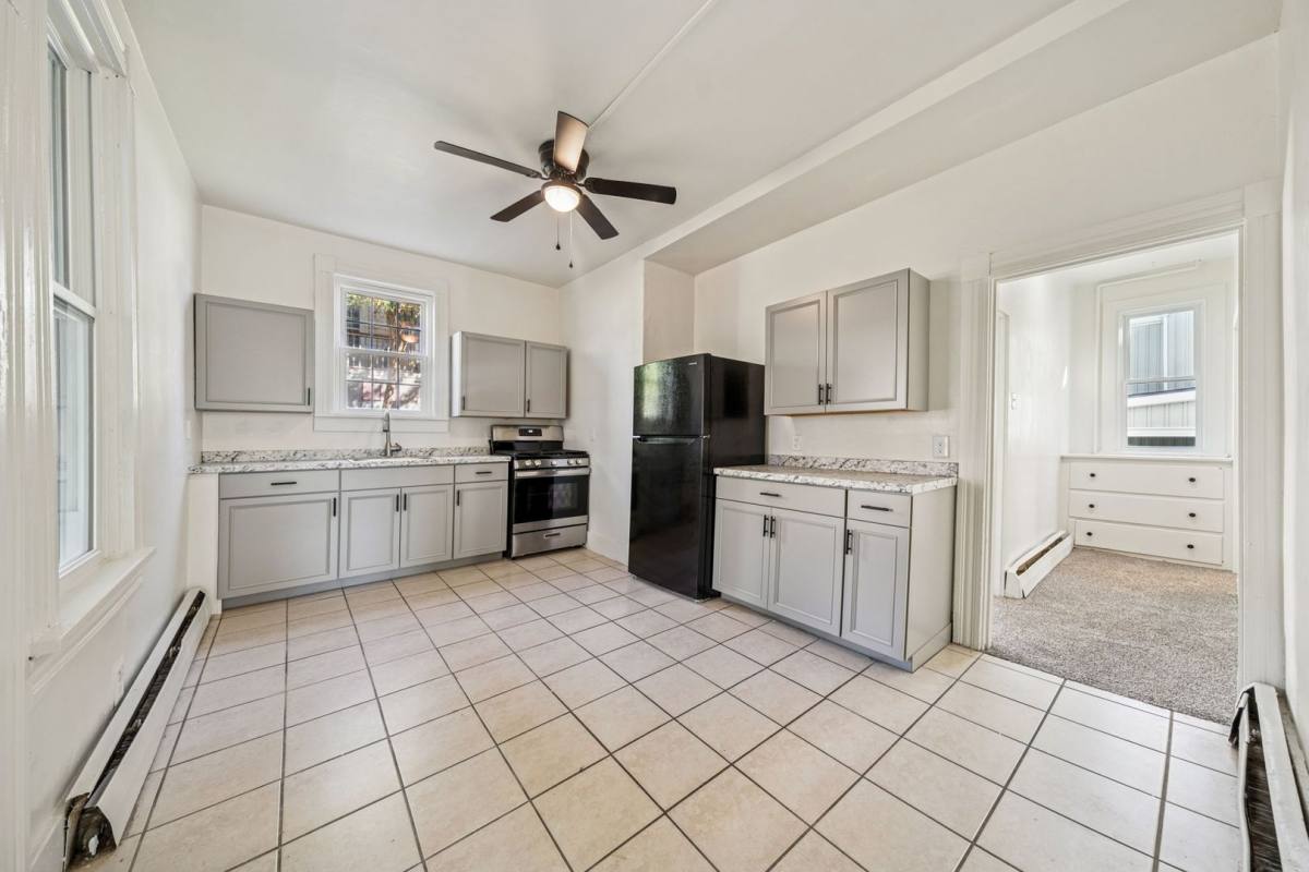 Apartment for rent at 623 Spruce St, Irwin, PA 15642