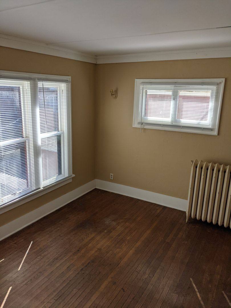 Apartment for rent at 401 S Race St, Urbana, IL 61801