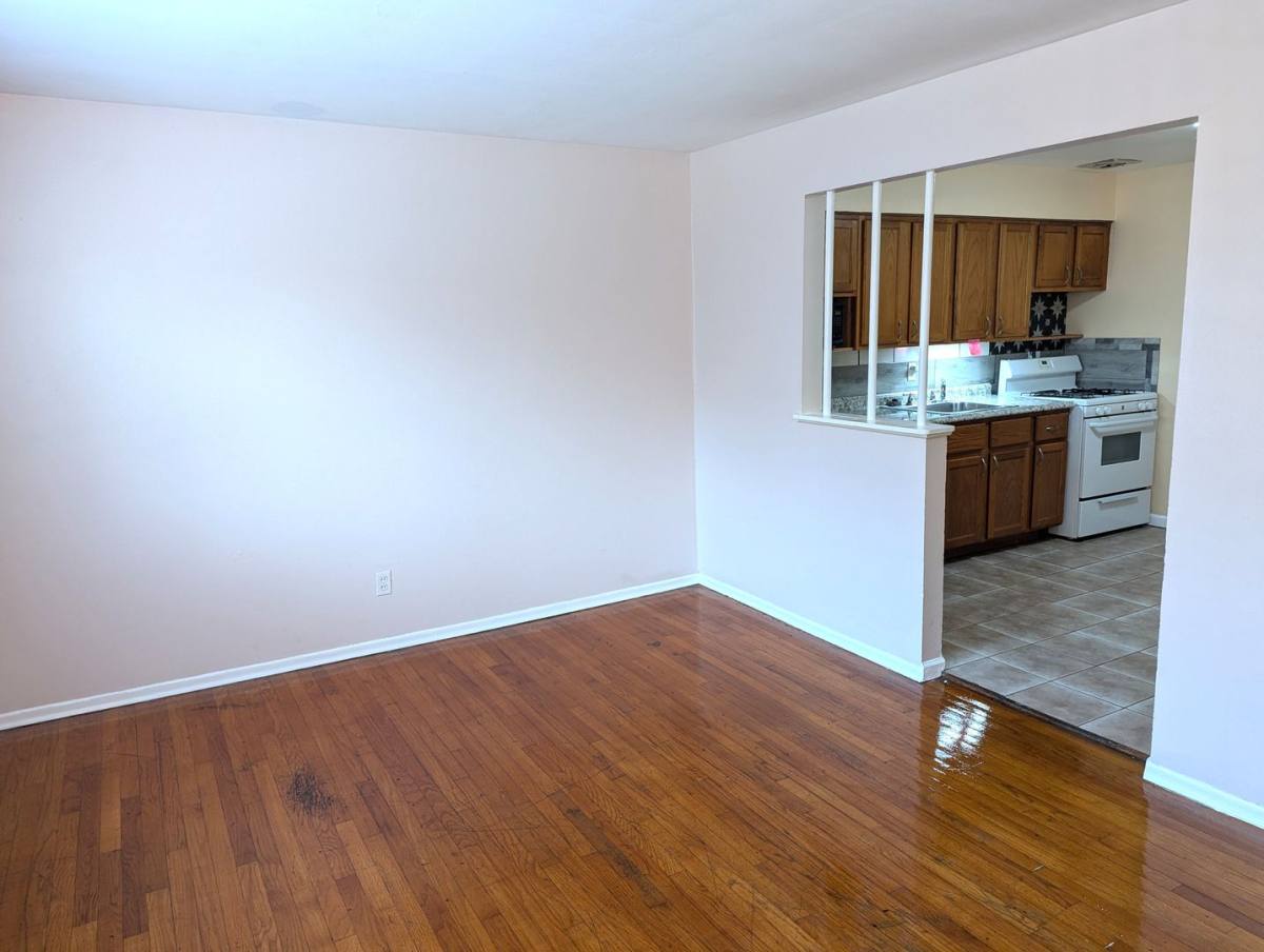 Apartment for rent at 2654 Pestalozzi, Saint Louis, MO 63118