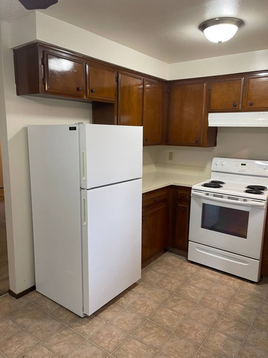 Apartment for rent at 687 Bever Dr NE, Salem, OR 97303