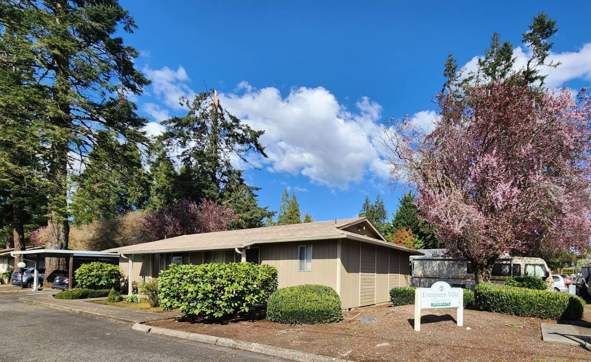 Apartment for rent at 687 Bever Dr NE, Salem, OR 97303