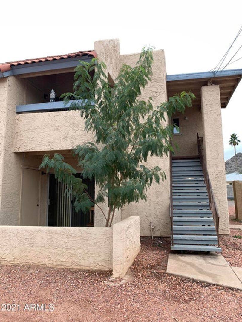House for rent at 2217 E Cactus Rd, Phoenix, AZ 85022