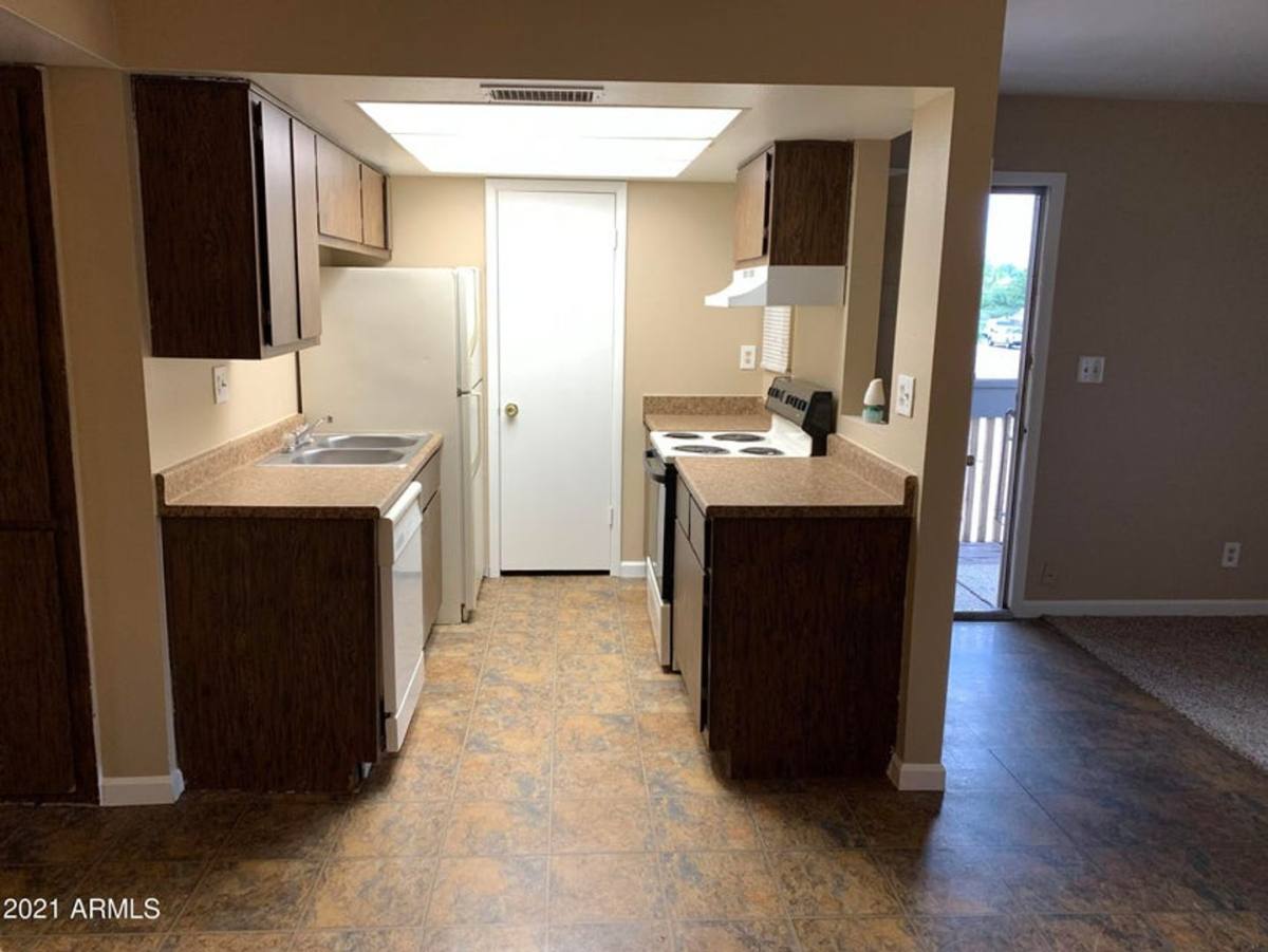 House for rent at 2217 E Cactus Rd, Phoenix, AZ 85022