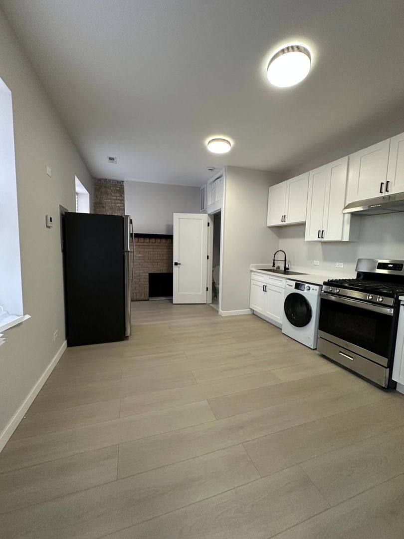 Apartment for rent at 2751-57 W 22nd Place, Chicago, IL 60608
