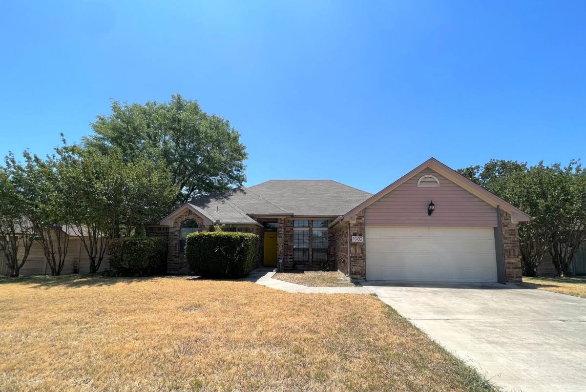 House for rent at 1002 Windy Hill Rd, Harker Heights, TX 76548