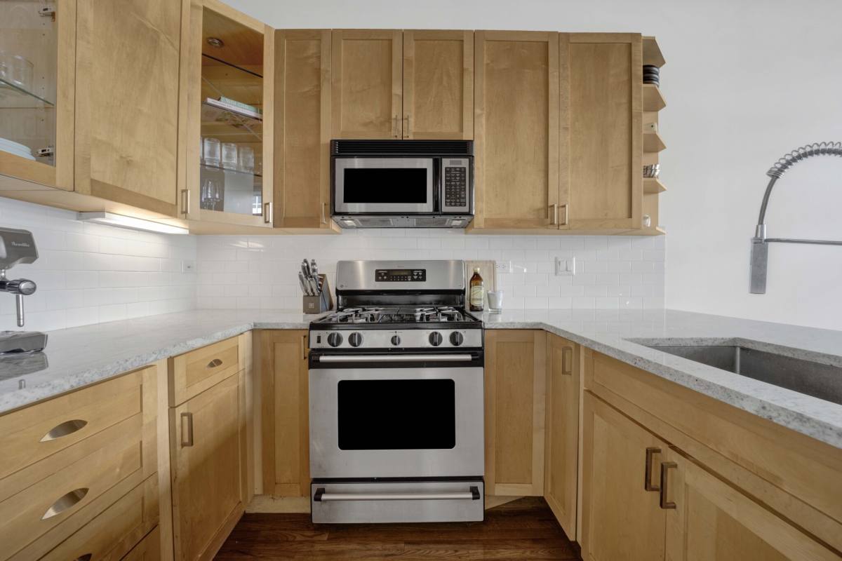 Condo for rent at 525 W Superior St #322, Chicago, IL 60654