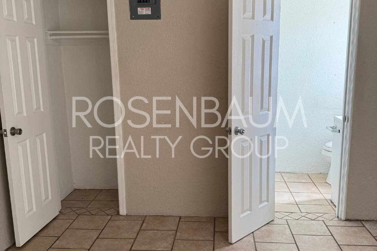 Apartment for rent at 302 W Flores St #2, Tucson, AZ 85705