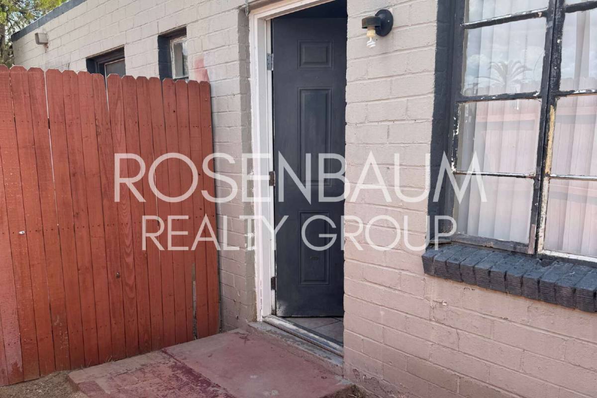 Apartment for rent at 302 W Flores St #2, Tucson, AZ 85705
