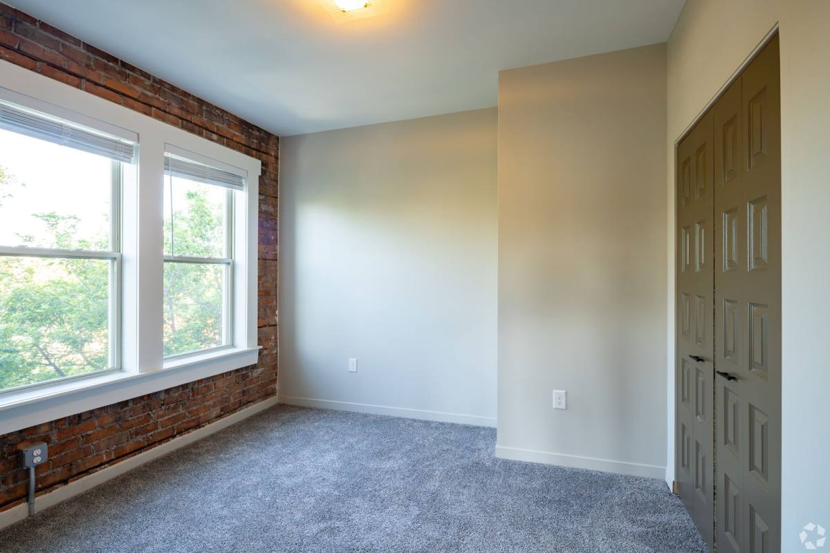 Apartment for rent at 479 W Willis St, Detroit, MI 48201