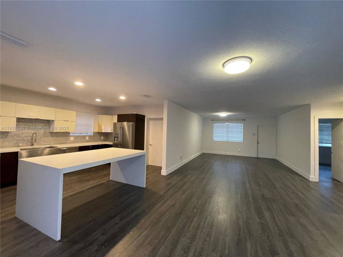House for rent at 4021 Red Rd, Miami, FL 33155