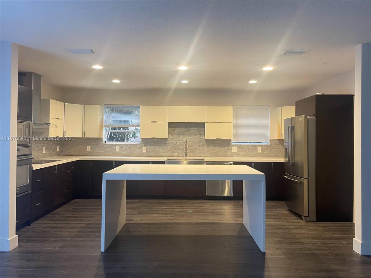 House for rent at 4021 Red Rd, Miami, FL 33155