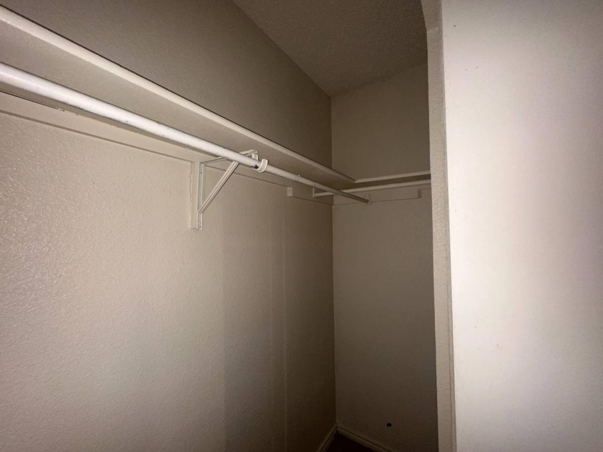 9933 Ardash #47, San Antonio, TX 78250 - House For Rent - Image 8