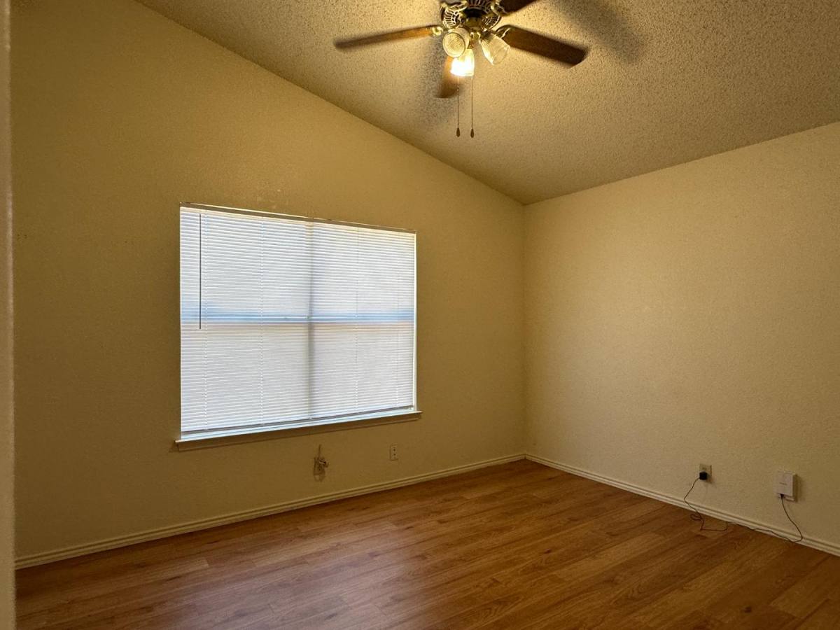 9933 Ardash #47, San Antonio, TX 78250 - House For Rent - Image 7