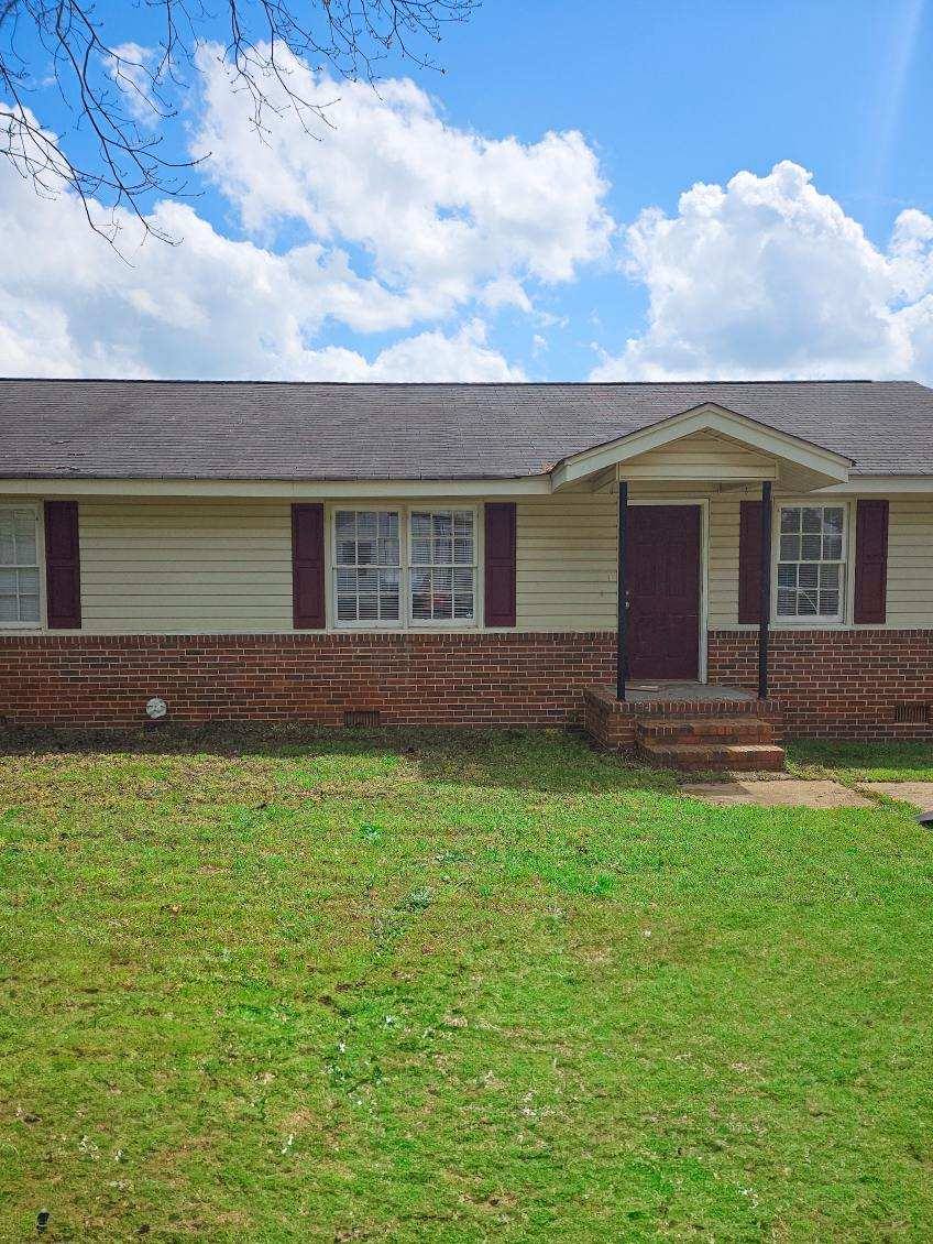 Townhouse for rent at 128 Pearl St, Griffin, GA 30223