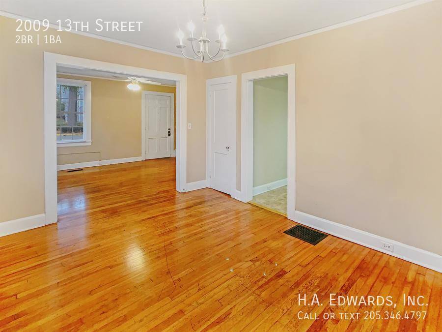 Townhouse for rent at 2009 13th St, Tuscaloosa, AL 35401
