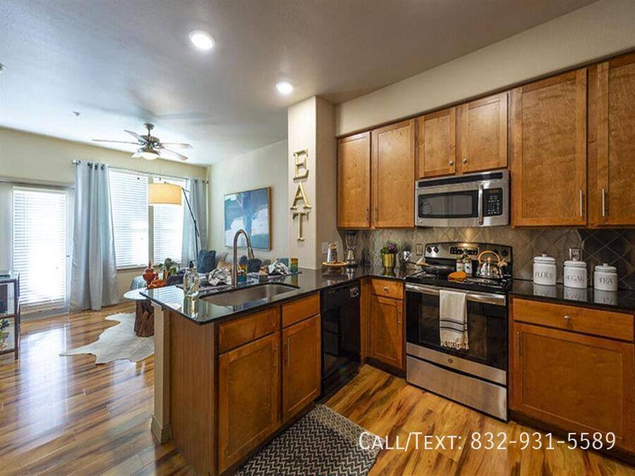 Apartment for rent at 12011 W Broadway St #RASCR, Pearland, TX 77584