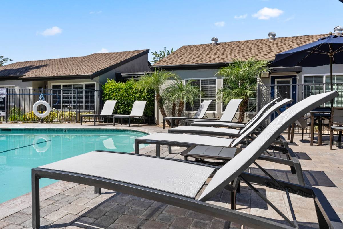 Apartment for rent at 2880 W Ball Rd, Anaheim, CA 92804