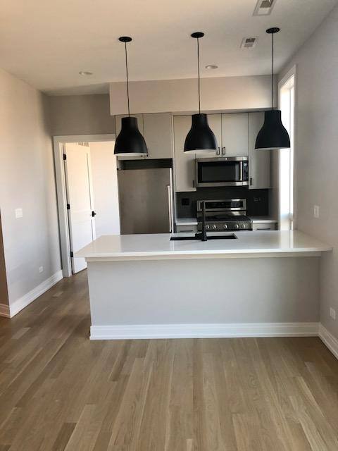 Apartment for rent at 1046 W Cornelia, Chicago, IL 60657