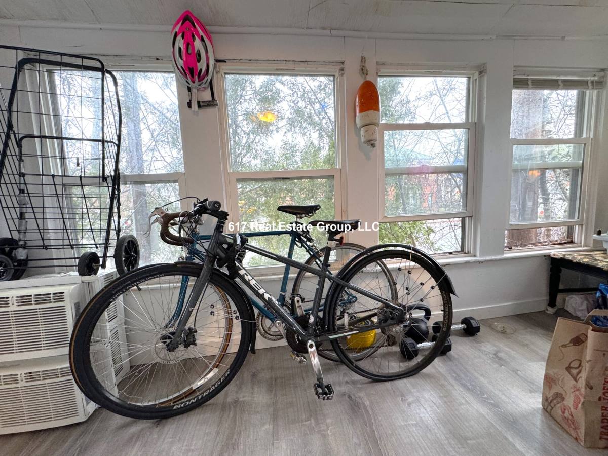 Apartment for rent at 237 N Harvard St #1R, Allston, MA 02134