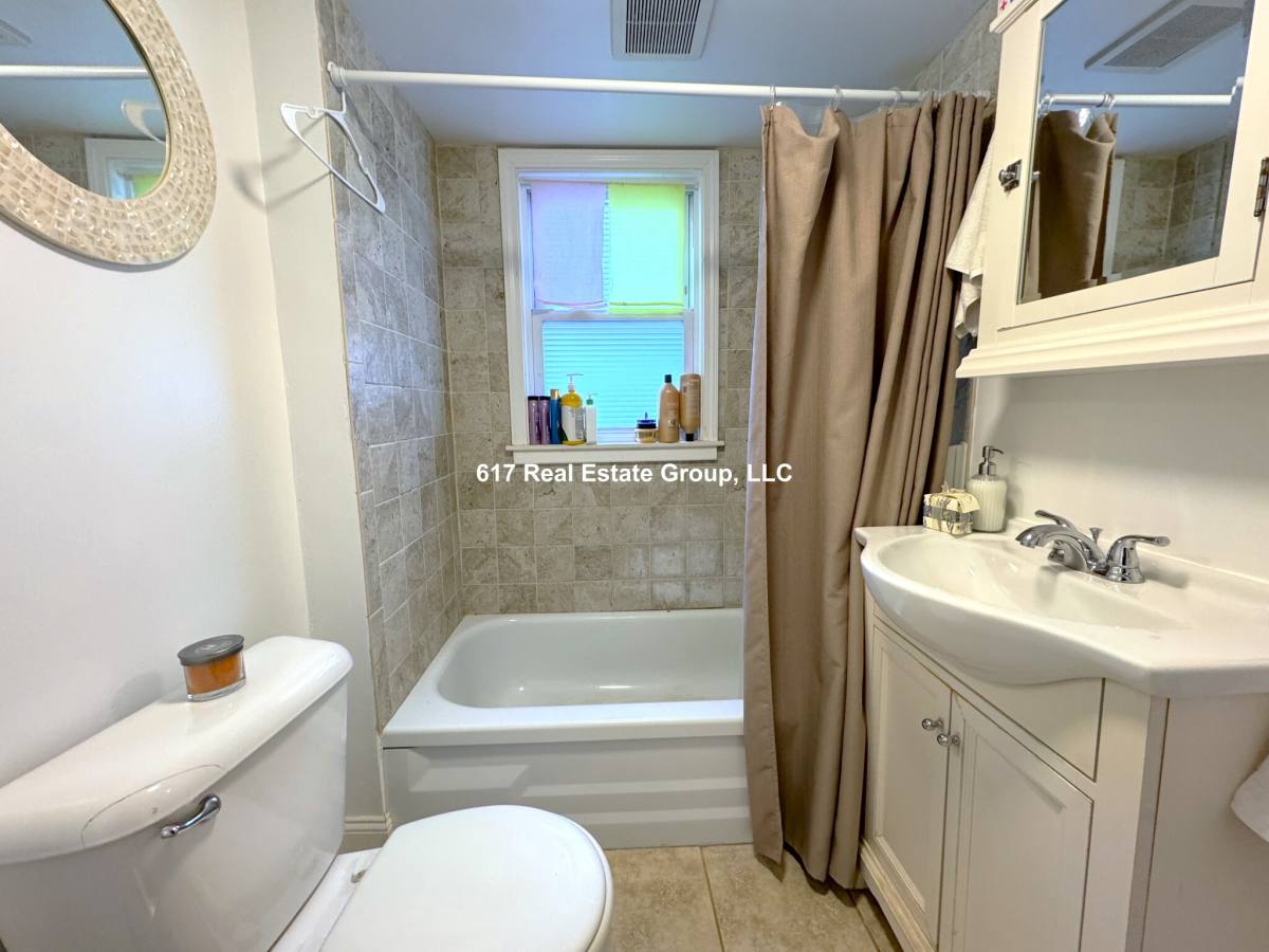 Apartment for rent at 237 N Harvard St #1R, Allston, MA 02134