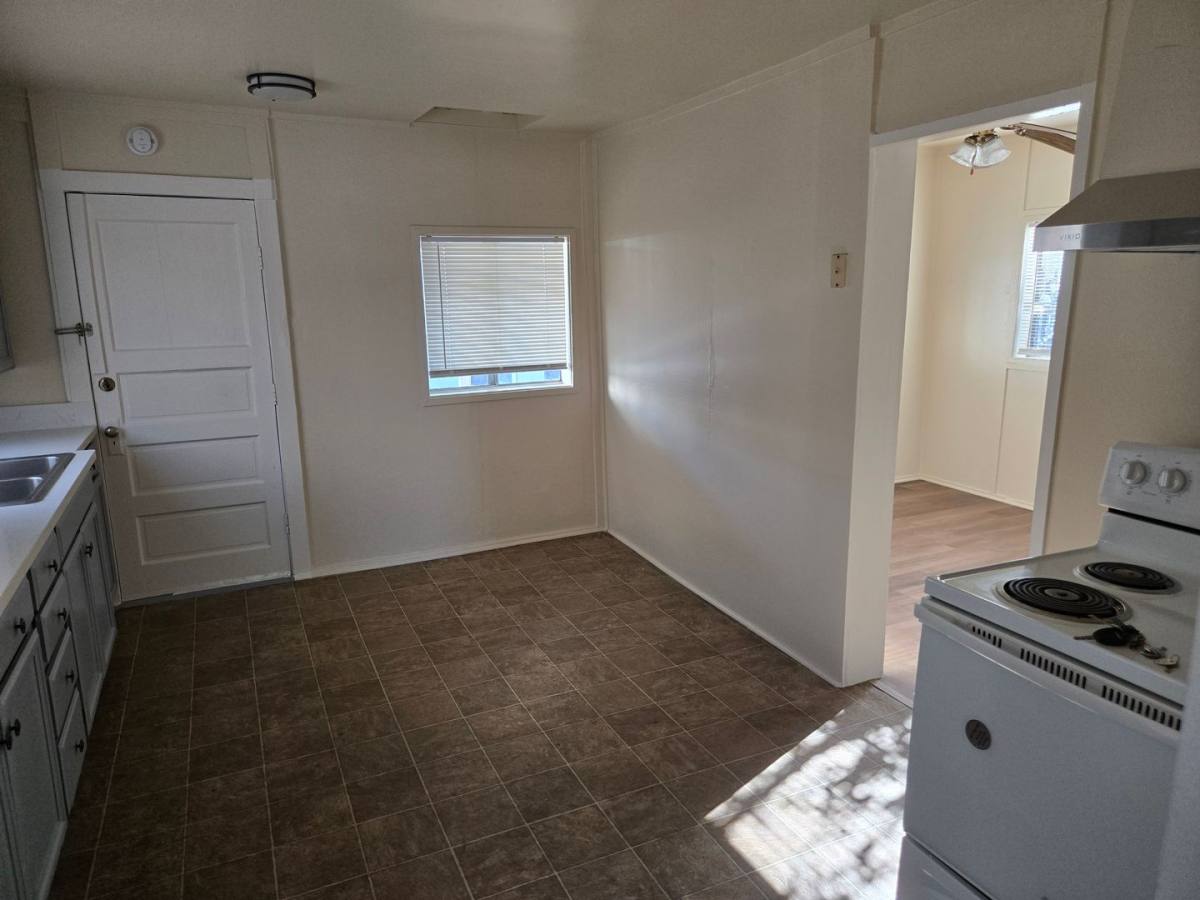 Townhouse for rent at 3221 Lincoln Ave, San Diego, CA 92104