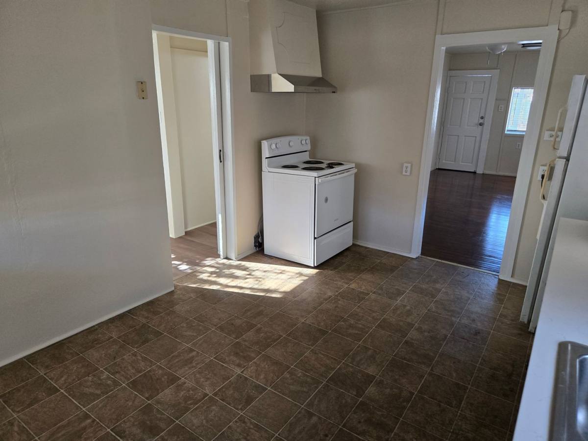 Townhouse for rent at 3221 Lincoln Ave, San Diego, CA 92104