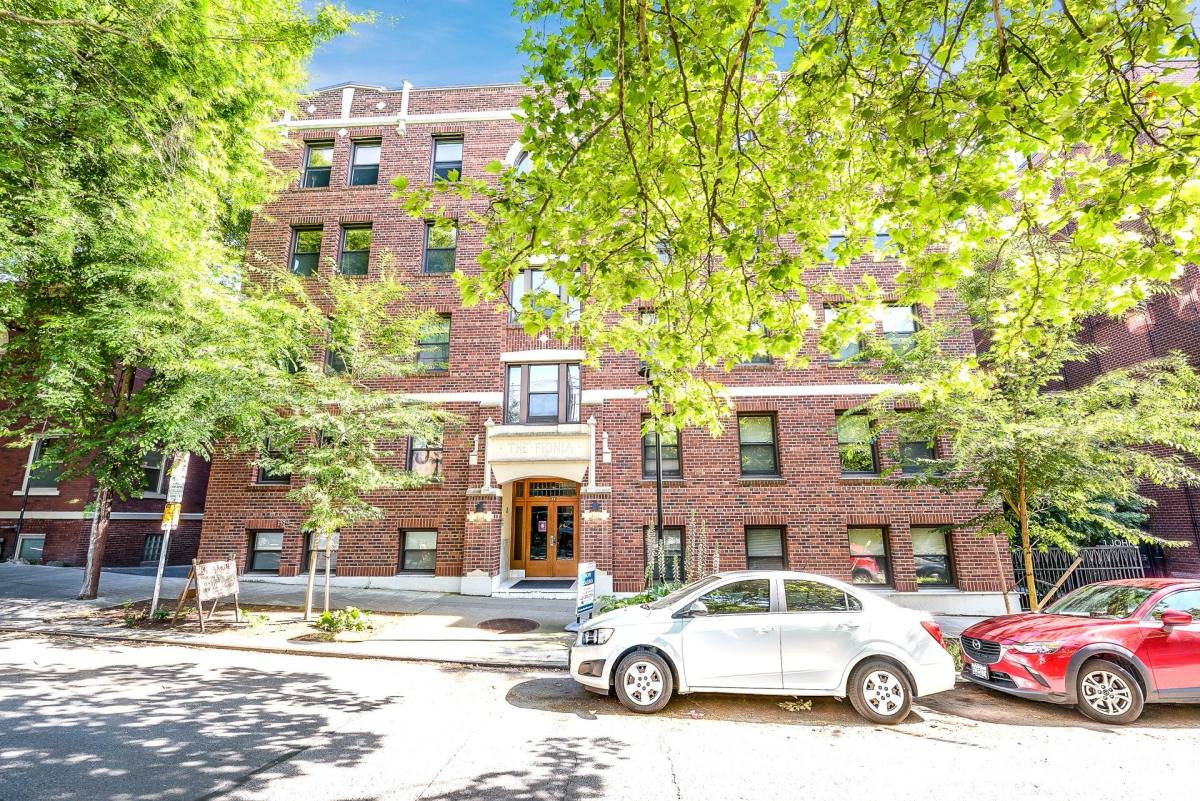 Apartment for rent at 109 John St, Seattle, WA 98109