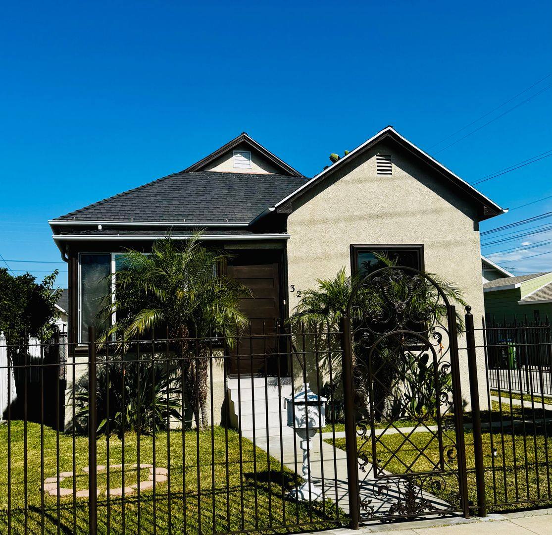 House for rent at 324 W Sepulveda St, San Pedro, CA 90731