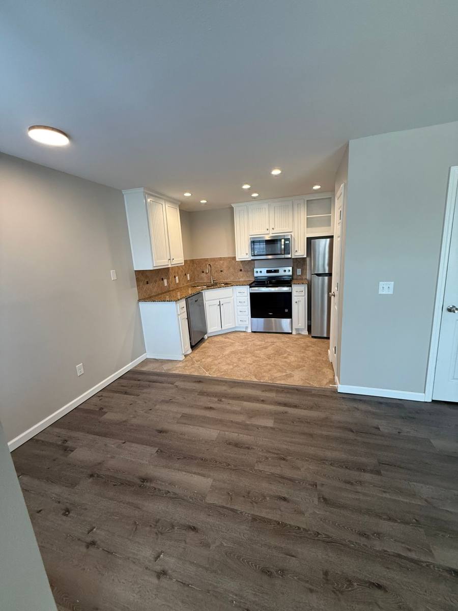 Apartment for rent at Silver Sands, 6642 S Peoria Ave, Tulsa, OK 74136
