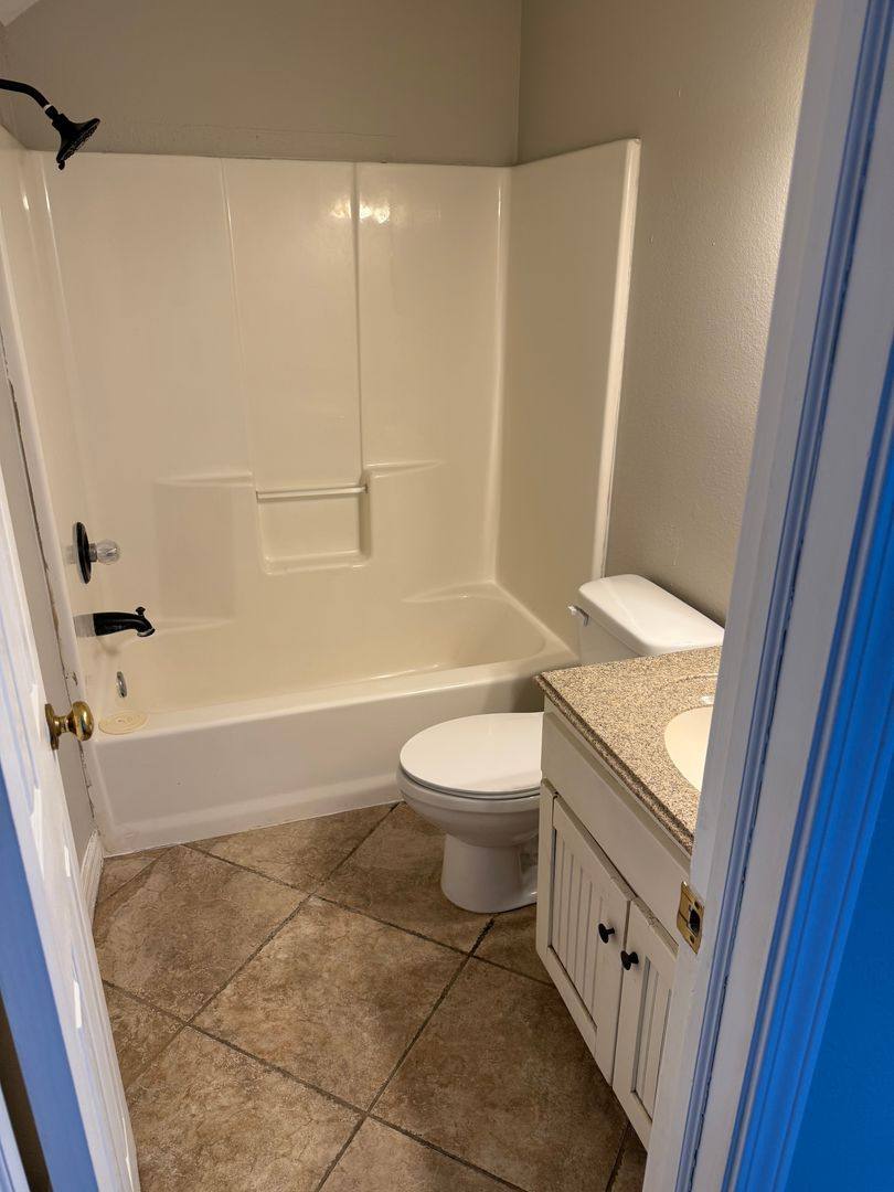Apartment for rent at 6642 S Peoria Ave, Tulsa, OK 74136