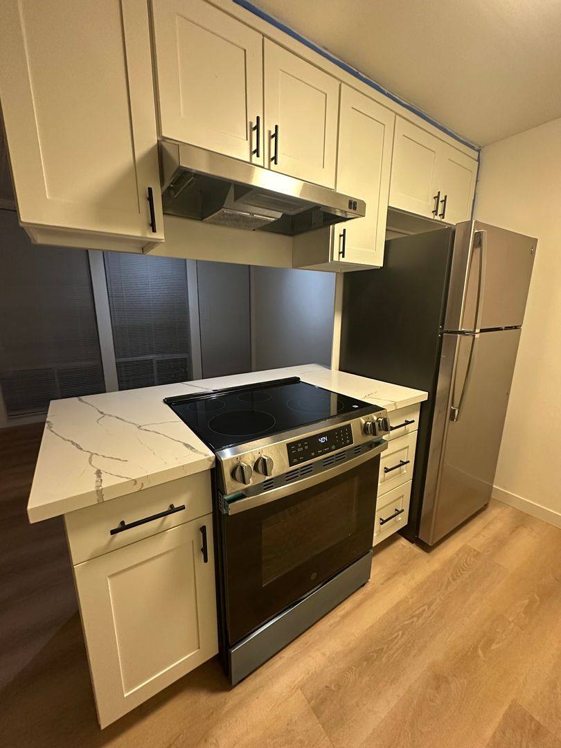 Apartment for rent at 711 2nd Ave N, Seattle, WA 98109