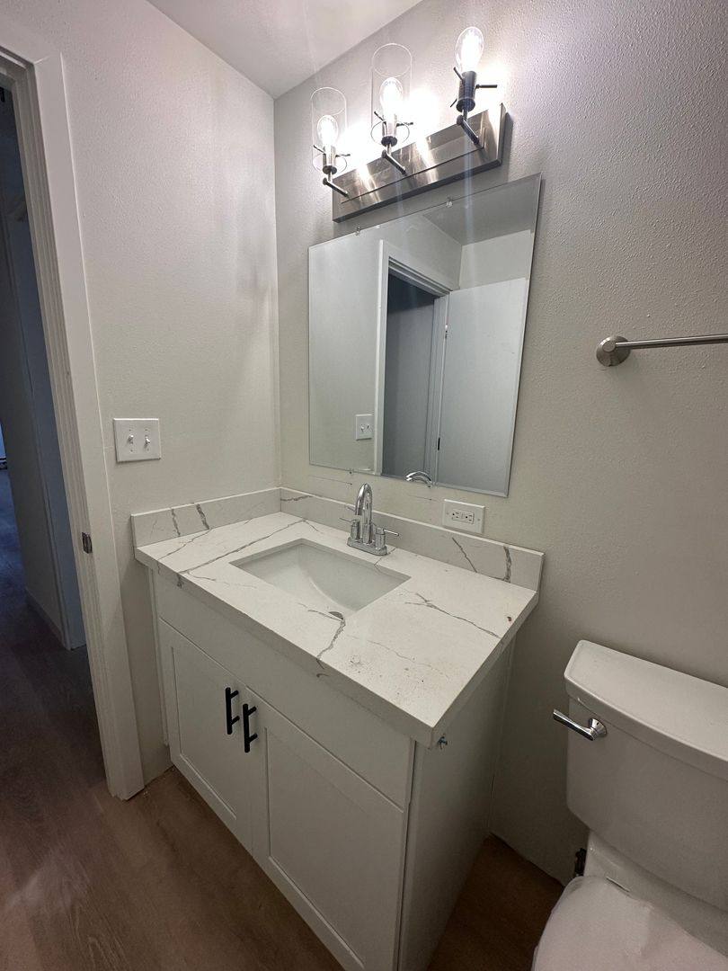 Apartment for rent at 711 2nd Ave N, Seattle, WA 98109
