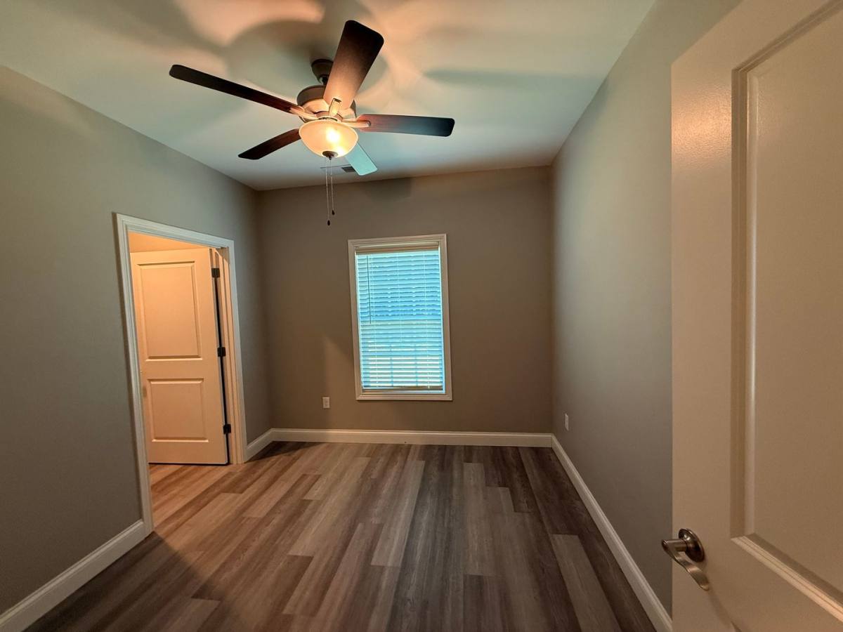 Apartment for rent at 173 Windover Ave, Bowling Green, KY 42101