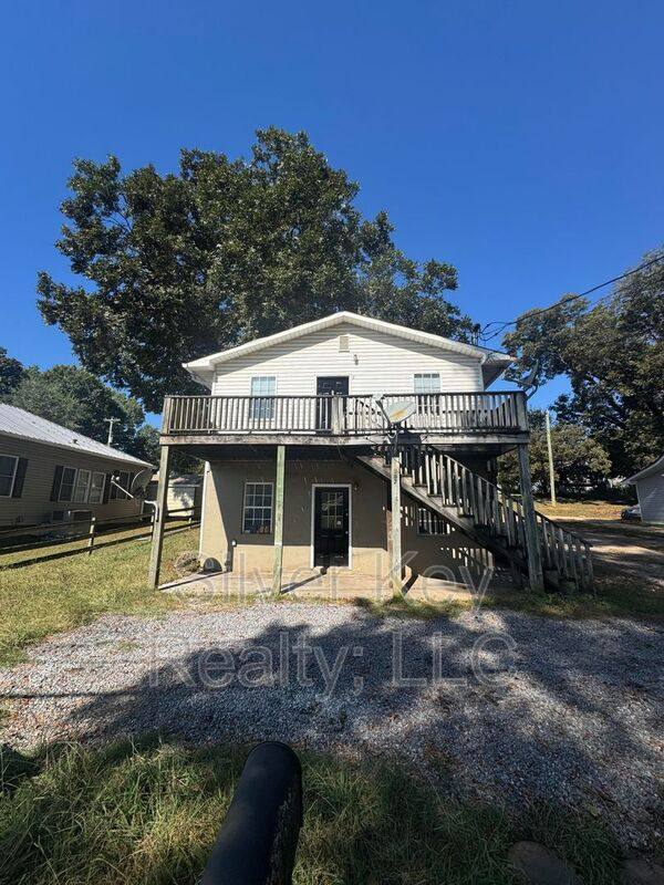 Apartment for rent at 702 Eastanallee Ave #1, Athens, TN 37303