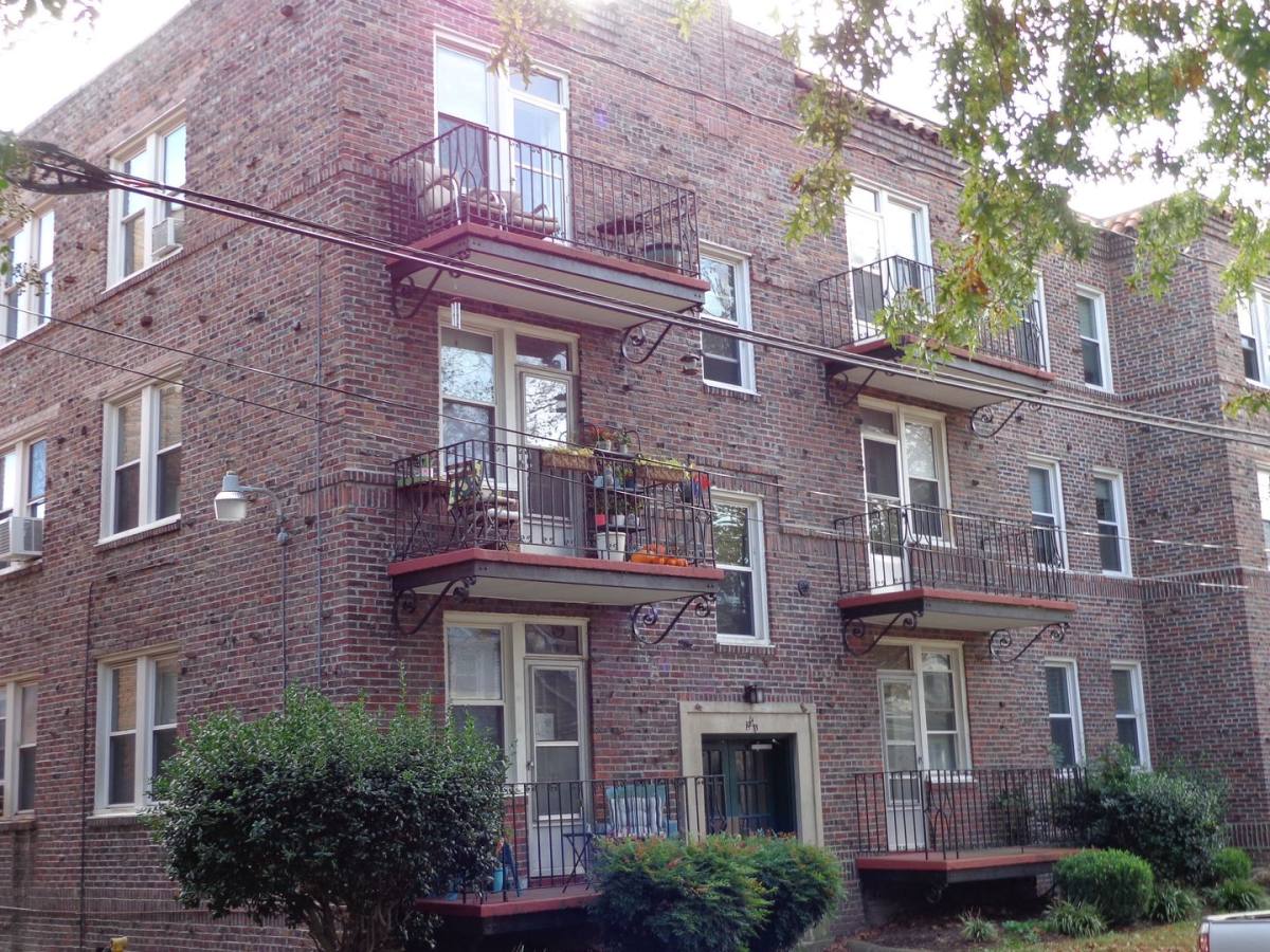 Apartment for rent at 925 Brandon Ave, Norfolk, VA 23517