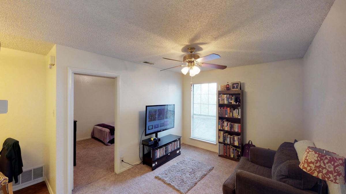 Apartment for rent at 930 W Prairie St, Denton, TX 76201