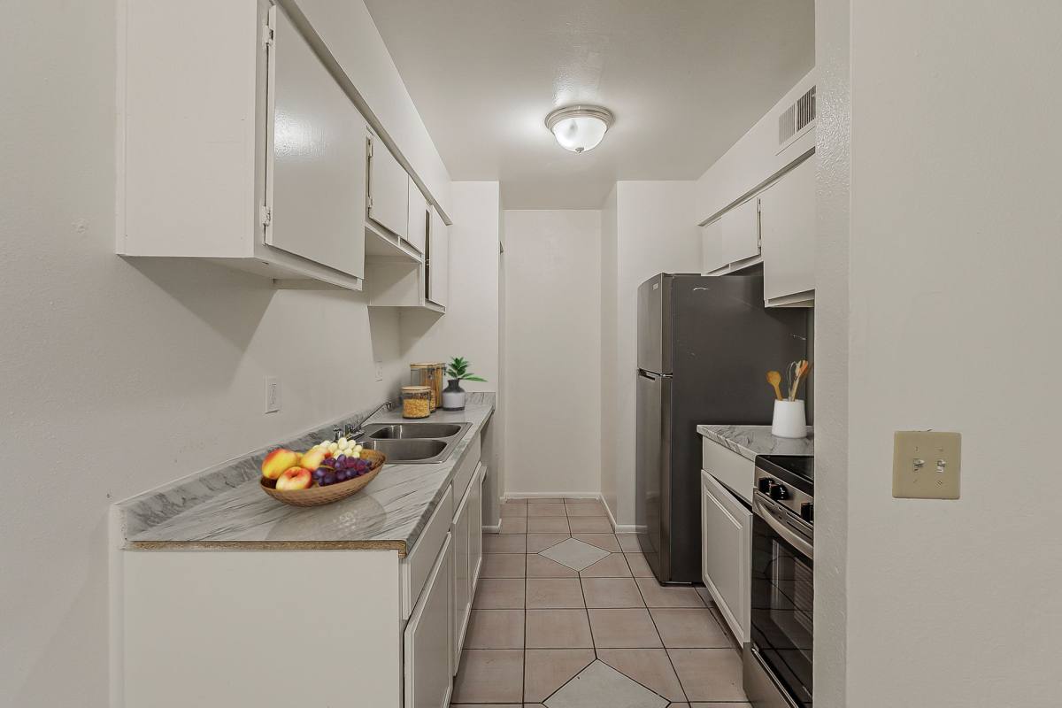 Apartment for rent at 16815 N 29th St, Phoenix, AZ 85032