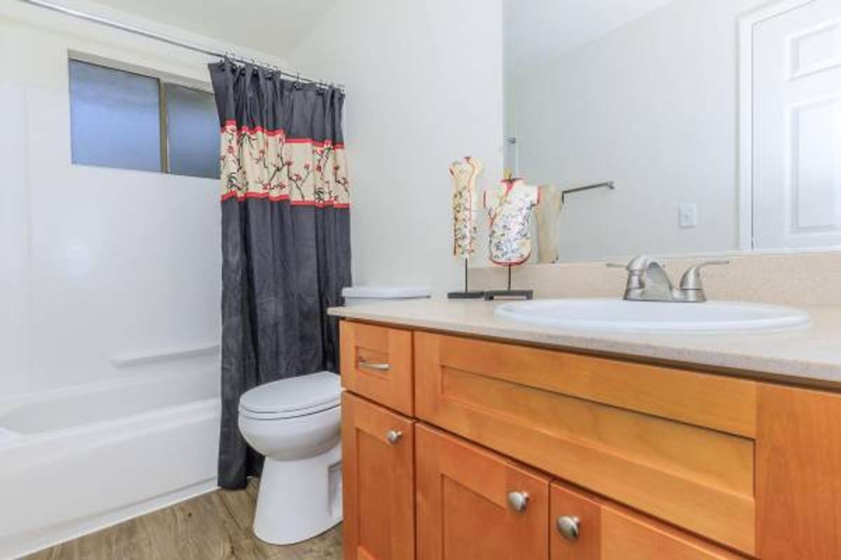 Townhouse for rent at 8255 149th Way NE, Redmond, WA 98052