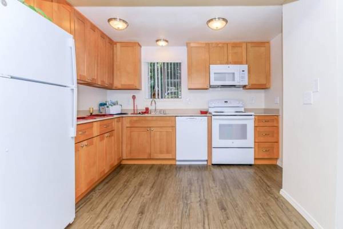 Townhouse for rent at 8255 149th Way NE, Redmond, WA 98052
