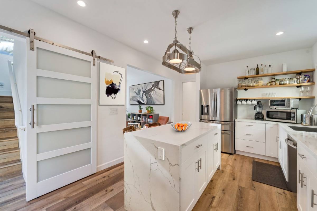 Townhouse for rent at 386 Euclid Ave, Oakland, CA 94610