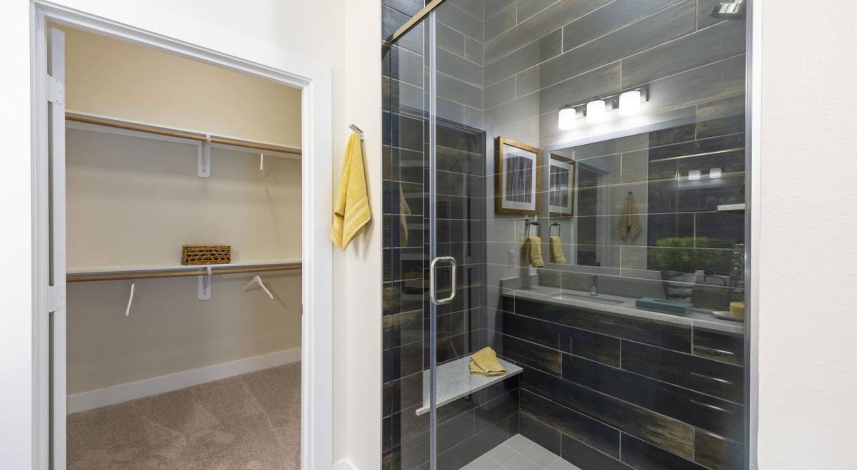 Apartment for rent at 555 W 19th St #714, Houston, TX 77008