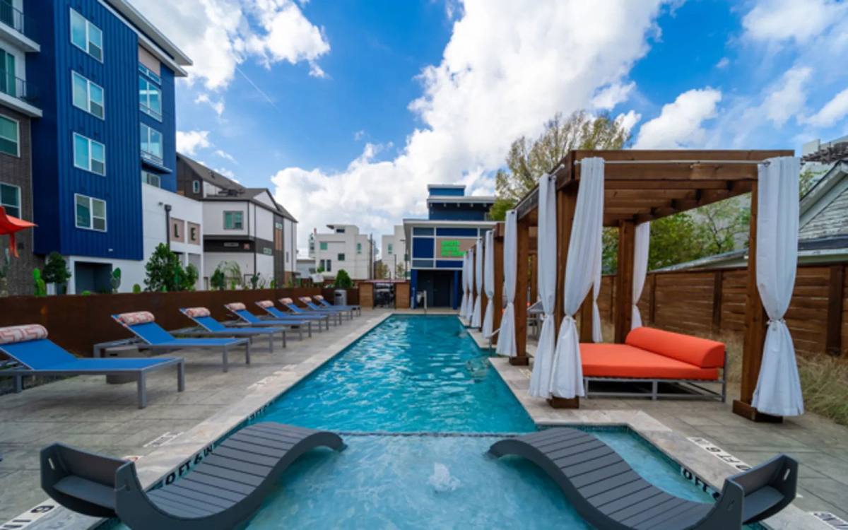 Townhouse for rent at 3275 Summer St #1501, Houston, TX 77007
