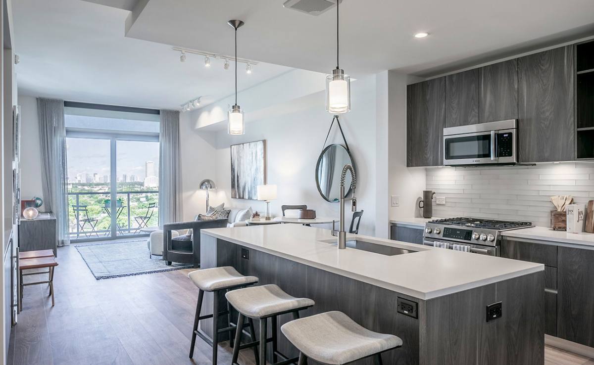 Apartment for rent at 3411 Yoakum Blvd #3305, Houston, TX 77006