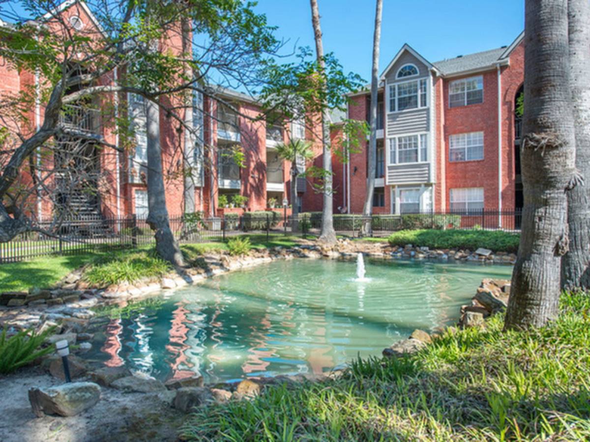 Apartment for rent at 7200 Almeda Rd #405, Houston, TX 77054
