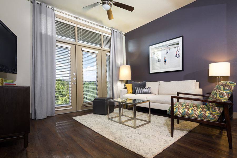 Townhouse for rent at 2125 Yale St #435, Houston, TX 77008